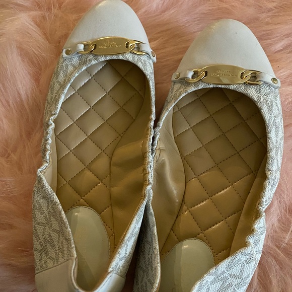 Michael Kors flats 8.5